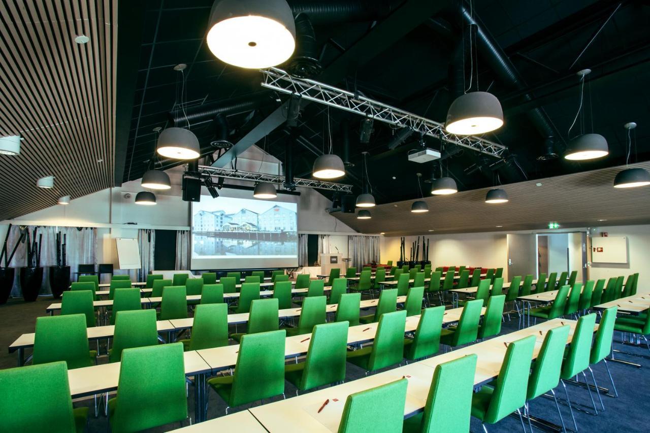 Thon Hotel Kristiansund Bagian luar foto