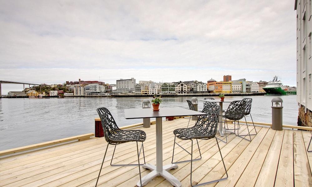 Thon Hotel Kristiansund Bagian luar foto