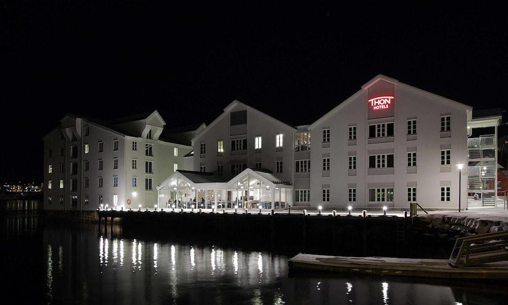 Thon Hotel Kristiansund Bagian luar foto