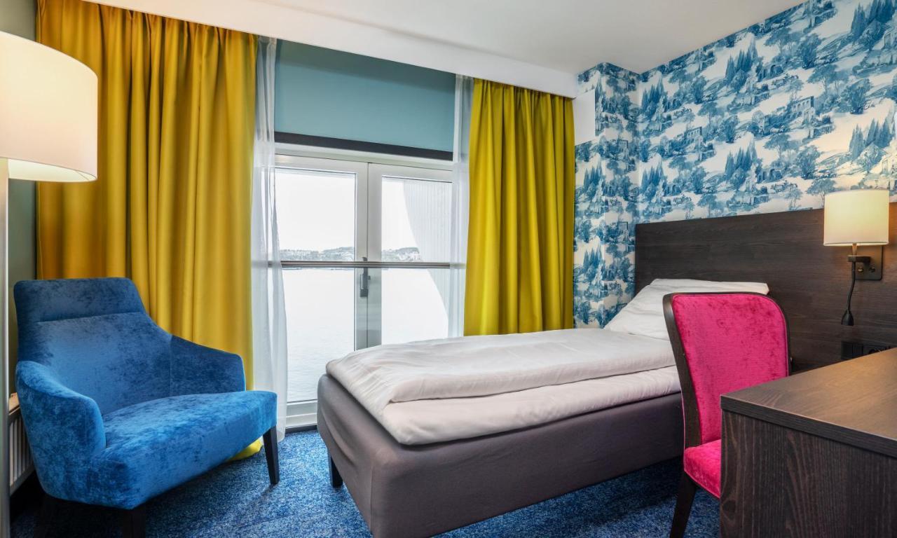 Thon Hotel Kristiansund Bagian luar foto