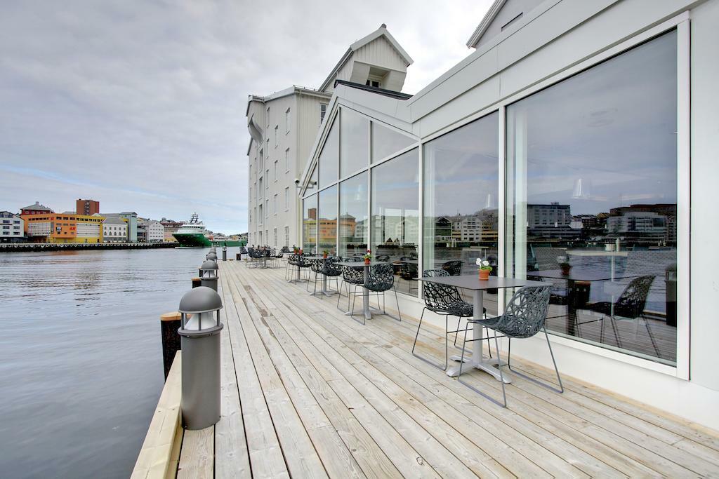 Thon Hotel Kristiansund Bagian luar foto