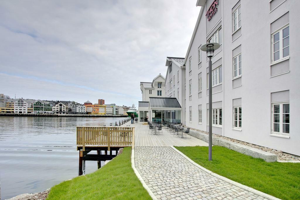 Thon Hotel Kristiansund Bagian luar foto